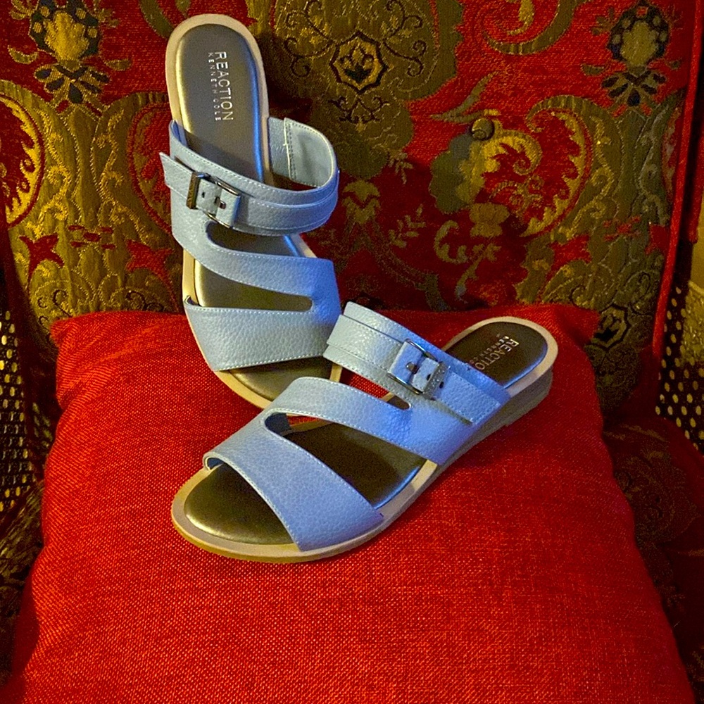 $28 Kenneth Cole size 8 sandals/shoes
